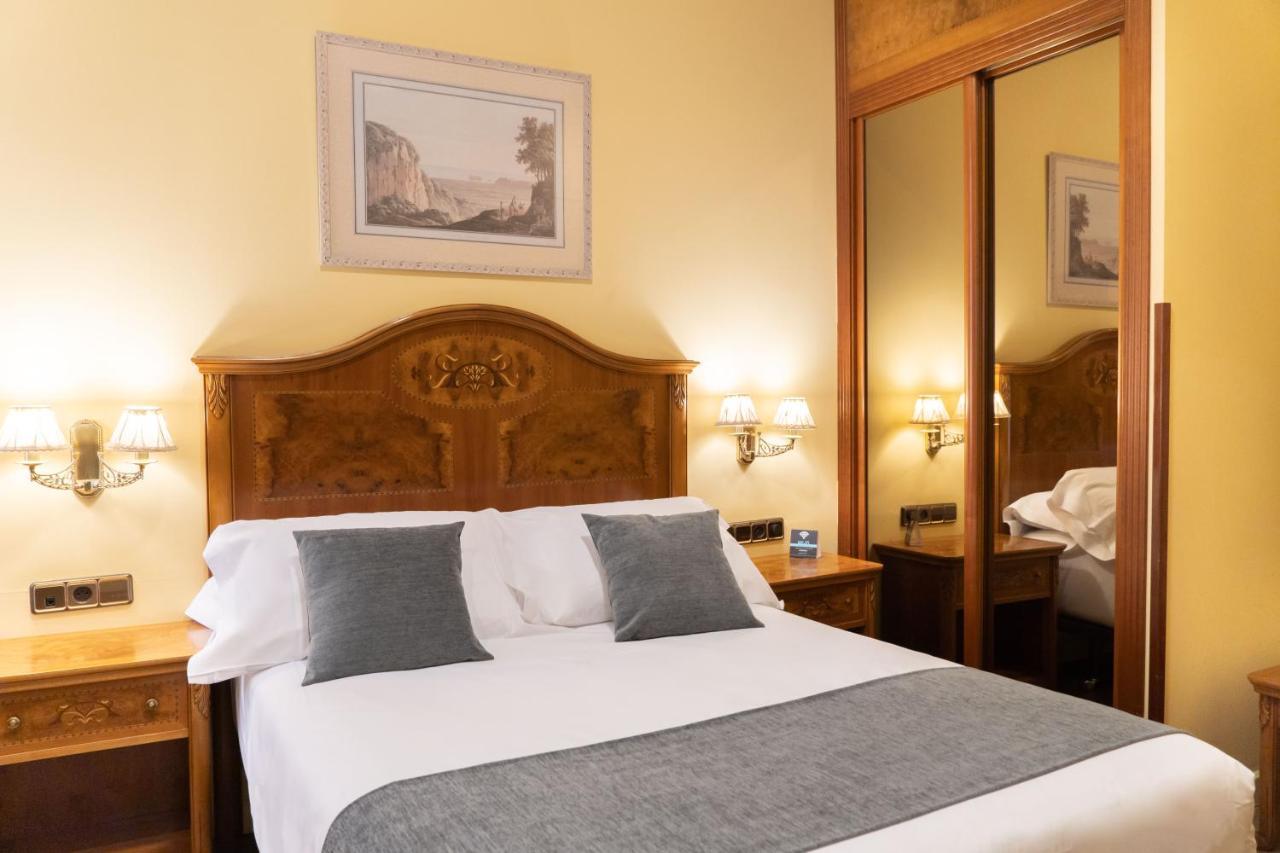 Hotel Alda Mercado De Zamora Bagian luar foto