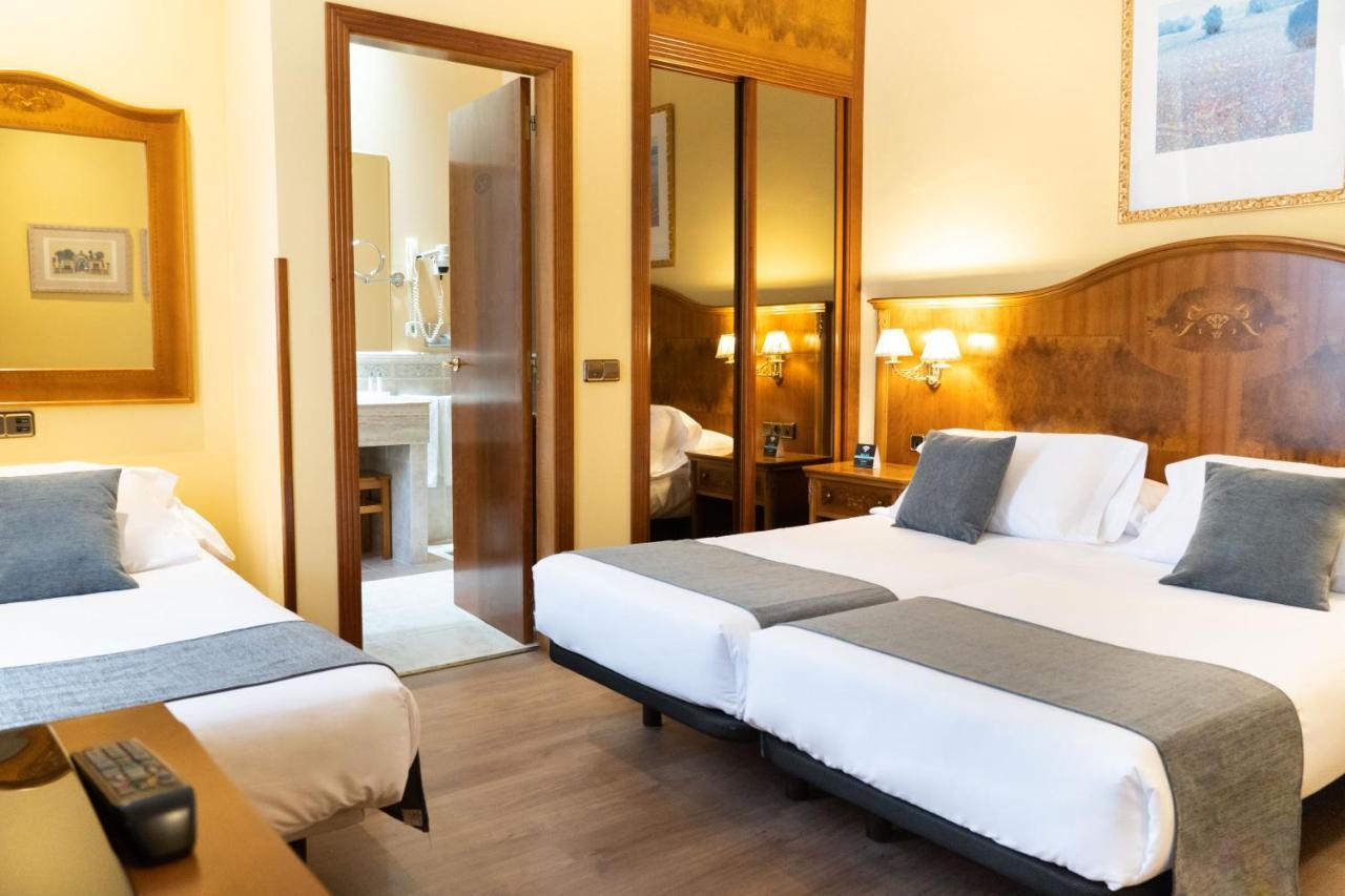 Hotel Alda Mercado De Zamora Bagian luar foto