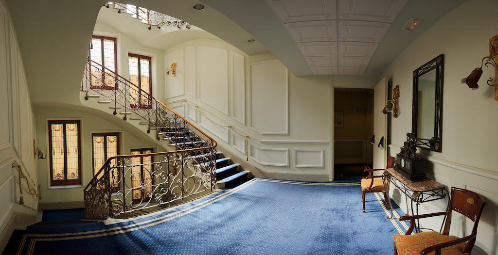 Hotel Alda Mercado De Zamora Bagian luar foto